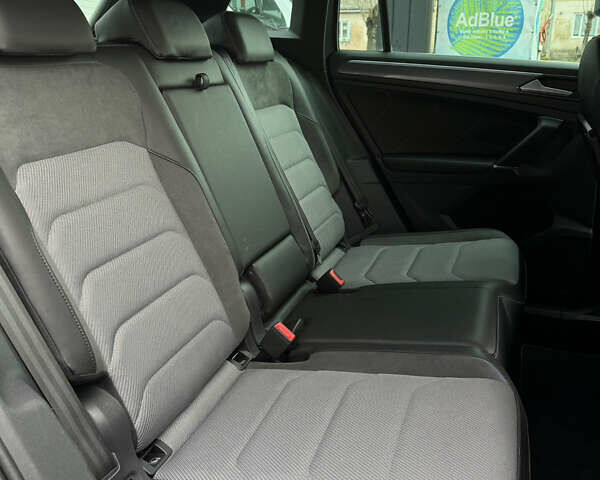 Сірий Фольксваген Тігуан, об'ємом двигуна 1.98 л та пробігом 163 тис. км за 28600 $, фото 24 на Automoto.ua