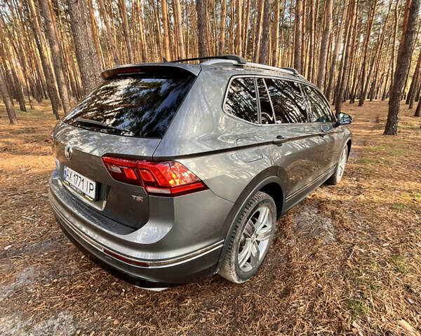 Сірий Фольксваген Тігуан, об'ємом двигуна 1.98 л та пробігом 81 тис. км за 23000 $, фото 6 на Automoto.ua