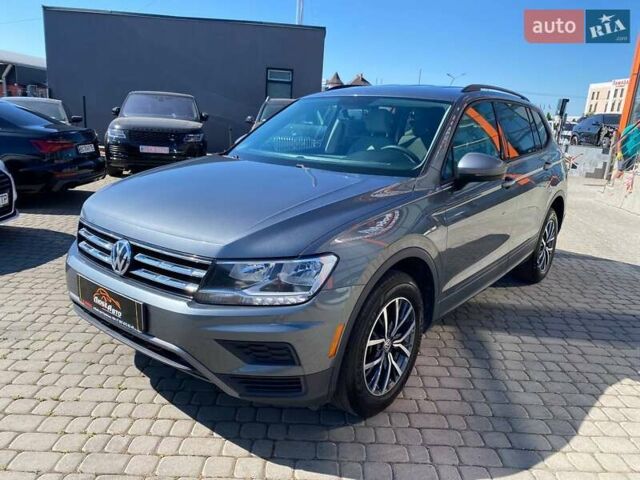 Серый Фольксваген Тигуан, объемом двигателя 2 л и пробегом 172 тыс. км за 14300 $, фото 2 на Automoto.ua