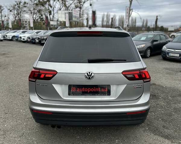 Серый Фольксваген Тигуан, объемом двигателя 1.97 л и пробегом 165 тыс. км за 25999 $, фото 10 на Automoto.ua