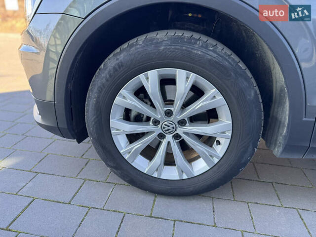 Сірий Фольксваген Тігуан, об'ємом двигуна 1.98 л та пробігом 84 тис. км за 23750 $, фото 27 на Automoto.ua