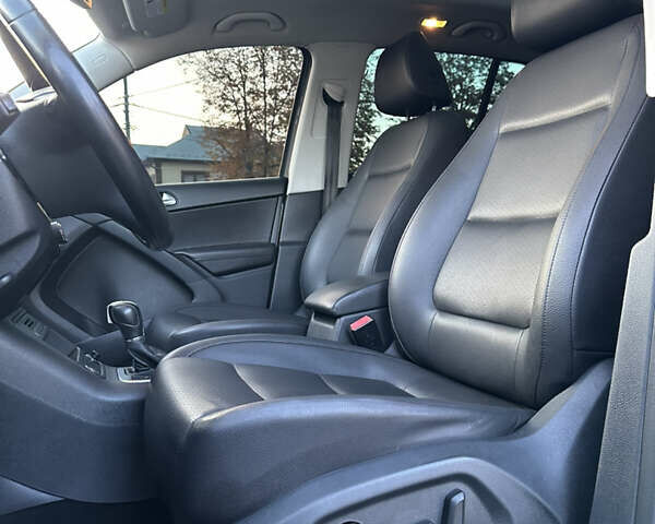 Сірий Фольксваген Тігуан, об'ємом двигуна 1.98 л та пробігом 158 тис. км за 13999 $, фото 6 на Automoto.ua