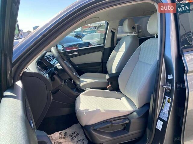 Серый Фольксваген Тигуан, объемом двигателя 2 л и пробегом 172 тыс. км за 14300 $, фото 18 на Automoto.ua