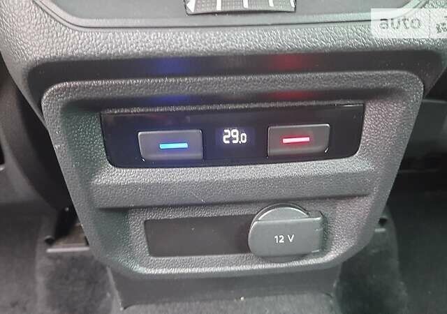 Серый Фольксваген Тигуан, объемом двигателя 2 л и пробегом 194 тыс. км за 25000 $, фото 5 на Automoto.ua