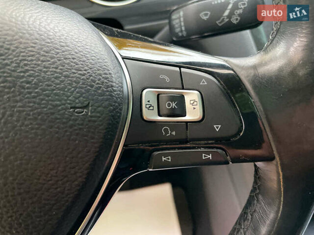 Серый Фольксваген Тигуан, объемом двигателя 2 л и пробегом 205 тыс. км за 16940 $, фото 36 на Automoto.ua