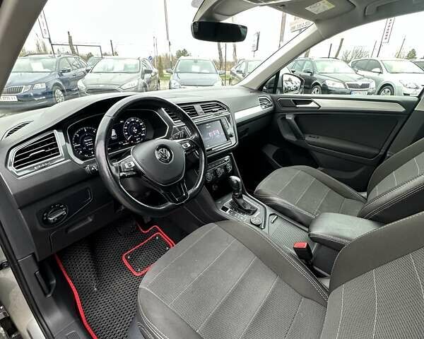 Серый Фольксваген Тигуан, объемом двигателя 1.97 л и пробегом 165 тыс. км за 25999 $, фото 16 на Automoto.ua