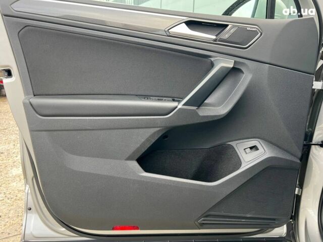 Серый Фольксваген Тигуан, объемом двигателя 2 л и пробегом 250 тыс. км за 22680 $, фото 14 на Automoto.ua