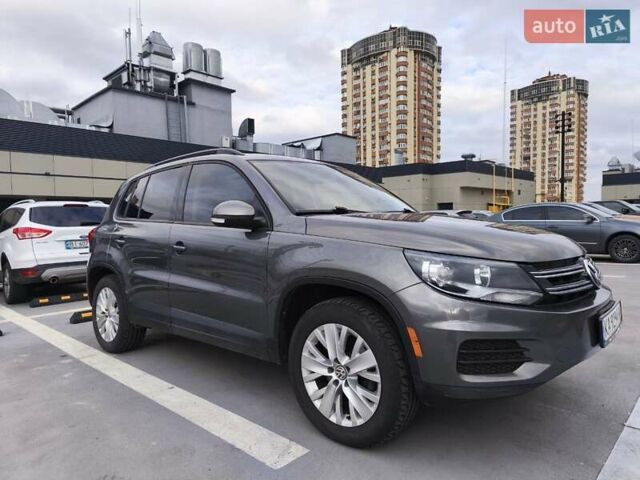Сірий Фольксваген Тігуан, об'ємом двигуна 1.98 л та пробігом 206 тис. км за 13500 $, фото 3 на Automoto.ua
