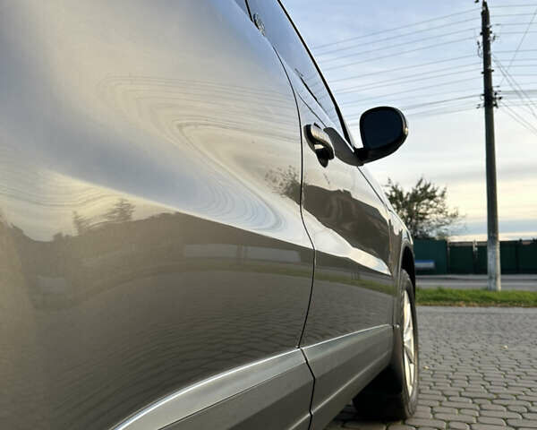 Сірий Фольксваген Тігуан, об'ємом двигуна 1.98 л та пробігом 158 тис. км за 13999 $, фото 48 на Automoto.ua