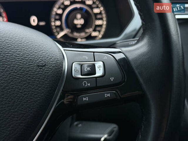 Серый Фольксваген Тигуан, объемом двигателя 2 л и пробегом 263 тыс. км за 18700 $, фото 30 на Automoto.ua