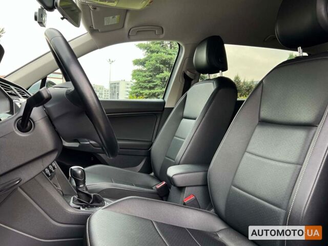 Сірий Фольксваген Тігуан, об'ємом двигуна 2 л та пробігом 60 тис. км за 24699 $, фото 17 на Automoto.ua