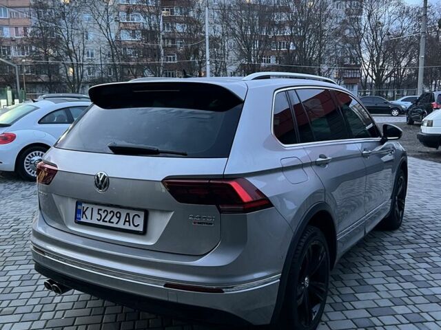 Серый Фольксваген Тигуан, объемом двигателя 2 л и пробегом 116 тыс. км за 28000 $, фото 23 на Automoto.ua