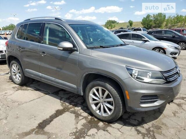 Серый Фольксваген Тигуан, объемом двигателя 2 л и пробегом 112 тыс. км за 3000 $, фото 4 на Automoto.ua