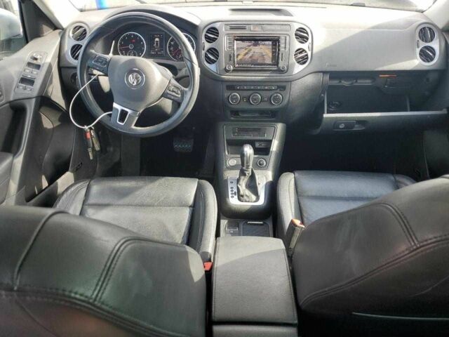 Серый Фольксваген Тигуан, объемом двигателя 2 л и пробегом 111 тыс. км за 1700 $, фото 7 на Automoto.ua