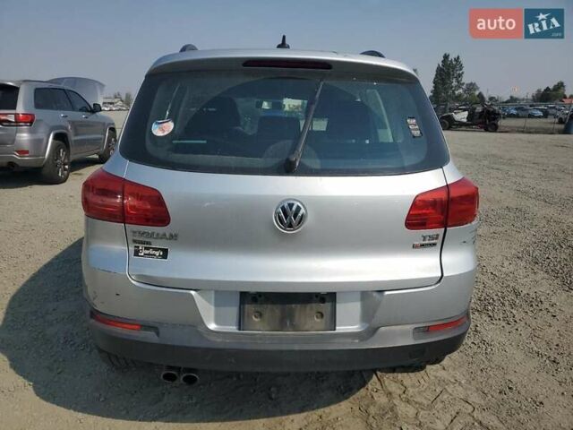 Сірий Фольксваген Тігуан, об'ємом двигуна 1.98 л та пробігом 121 тис. км за 999 $, фото 2 на Automoto.ua