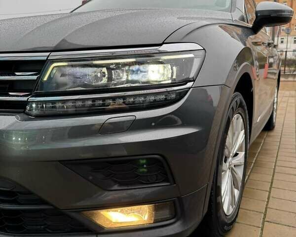 Серый Фольксваген Тигуан, объемом двигателя 1.97 л и пробегом 170 тыс. км за 24900 $, фото 9 на Automoto.ua