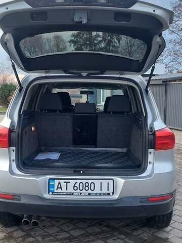 Серый Фольксваген Тигуан, объемом двигателя 1.98 л и пробегом 145 тыс. км за 12850 $, фото 6 на Automoto.ua