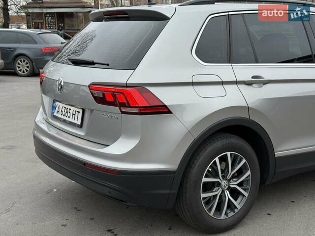 Серый Фольксваген Тигуан, объемом двигателя 2 л и пробегом 263 тыс. км за 18700 $, фото 50 на Automoto.ua