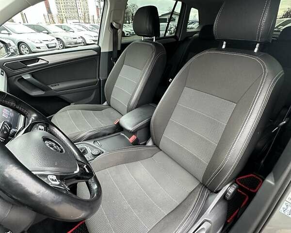 Серый Фольксваген Тигуан, объемом двигателя 1.97 л и пробегом 165 тыс. км за 25999 $, фото 15 на Automoto.ua