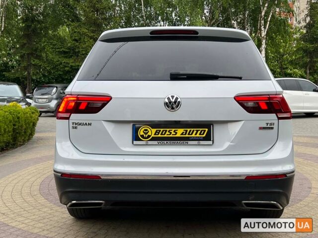 Сірий Фольксваген Тігуан, об'ємом двигуна 2 л та пробігом 60 тис. км за 24699 $, фото 5 на Automoto.ua