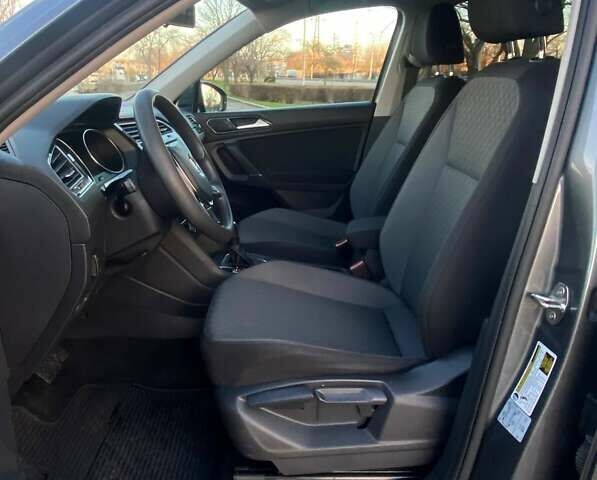 Серый Фольксваген Тигуан, объемом двигателя 2 л и пробегом 264 тыс. км за 15500 $, фото 16 на Automoto.ua