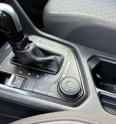 Сірий Фольксваген Тігуан, об'ємом двигуна 1.98 л та пробігом 149 тис. км за 17800 $, фото 23 на Automoto.ua