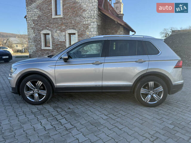 Серый Фольксваген Тигуан, объемом двигателя 2 л и пробегом 224 тыс. км за 25700 $, фото 27 на Automoto.ua