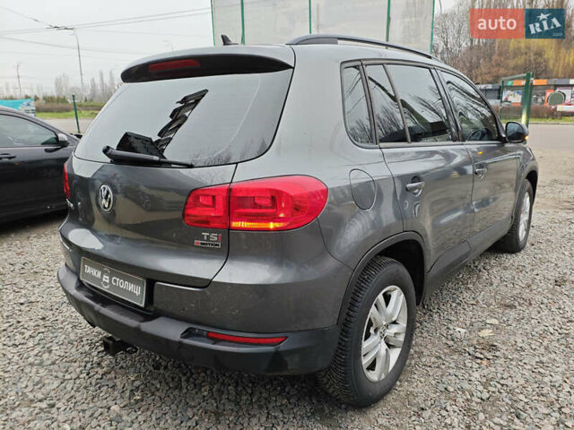 Серый Фольксваген Тигуан, объемом двигателя 1.98 л и пробегом 207 тыс. км за 13200 $, фото 5 на Automoto.ua