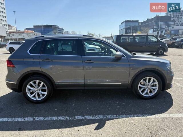 Серый Фольксваген Тигуан, объемом двигателя 1.98 л и пробегом 116 тыс. км за 28000 $, фото 7 на Automoto.ua