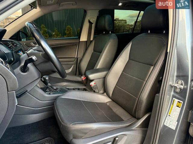 Серый Фольксваген Тигуан, объемом двигателя 2 л и пробегом 155 тыс. км за 18500 $, фото 35 на Automoto.ua