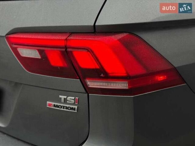 Сірий Фольксваген Тігуан, об'ємом двигуна 1.98 л та пробігом 152 тис. км за 18400 $, фото 25 на Automoto.ua