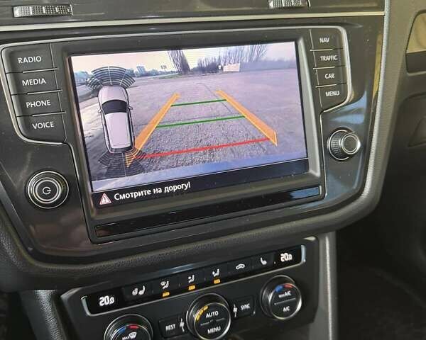 Серый Фольксваген Тигуан, объемом двигателя 2 л и пробегом 197 тыс. км за 22900 $, фото 9 на Automoto.ua