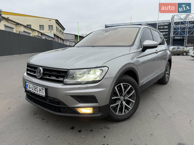 Серый Фольксваген Тигуан, объемом двигателя 2 л и пробегом 263 тыс. км за 18700 $, фото 3 на Automoto.ua