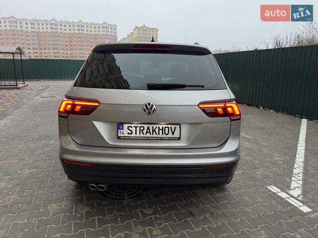 Серый Фольксваген Тигуан, объемом двигателя 1.97 л и пробегом 149 тыс. км за 25000 $, фото 7 на Automoto.ua