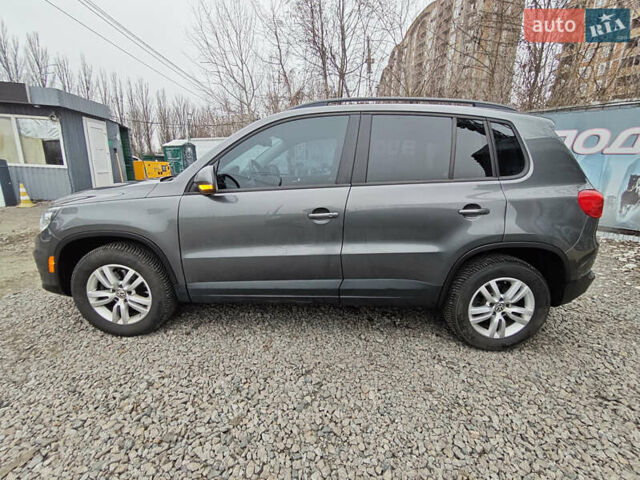 Серый Фольксваген Тигуан, объемом двигателя 1.98 л и пробегом 207 тыс. км за 13200 $, фото 3 на Automoto.ua
