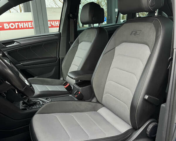 Сірий Фольксваген Тігуан, об'ємом двигуна 1.98 л та пробігом 163 тис. км за 28600 $, фото 17 на Automoto.ua