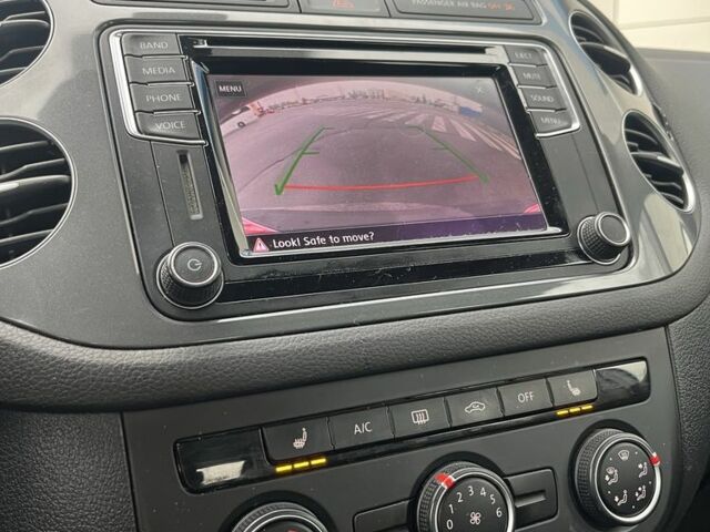 Сірий Фольксваген Тігуан, об'ємом двигуна 2 л та пробігом 172 тис. км за 11890 $, фото 13 на Automoto.ua