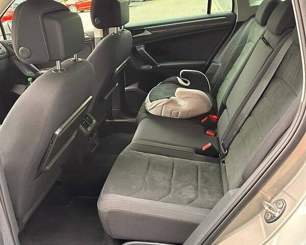 Серый Фольксваген Тигуан, объемом двигателя 1.97 л и пробегом 66 тыс. км за 29500 $, фото 10 на Automoto.ua