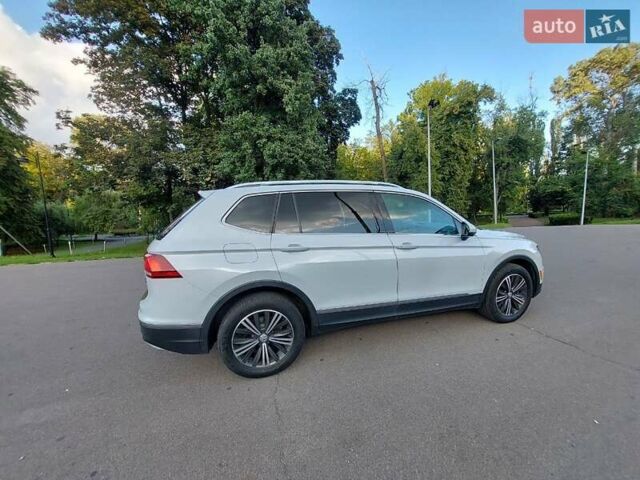 Сірий Фольксваген Тігуан, об'ємом двигуна 1.98 л та пробігом 163 тис. км за 24000 $, фото 18 на Automoto.ua
