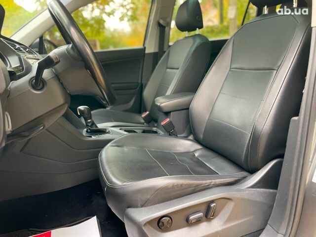 Серый Фольксваген Тигуан, объемом двигателя 2 л и пробегом 205 тыс. км за 16940 $, фото 32 на Automoto.ua