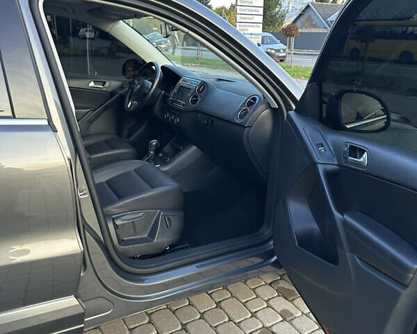 Сірий Фольксваген Тігуан, об'ємом двигуна 1.98 л та пробігом 158 тис. км за 13999 $, фото 23 на Automoto.ua