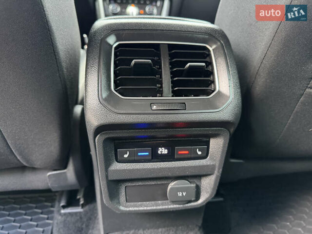 Серый Фольксваген Тигуан, объемом двигателя 2 л и пробегом 197 тыс. км за 22900 $, фото 13 на Automoto.ua