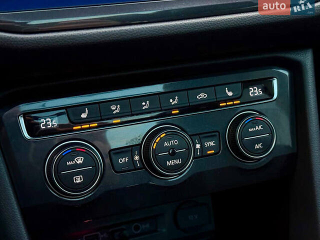 Серый Фольксваген Тигуан, объемом двигателя 2 л и пробегом 155 тыс. км за 18500 $, фото 39 на Automoto.ua