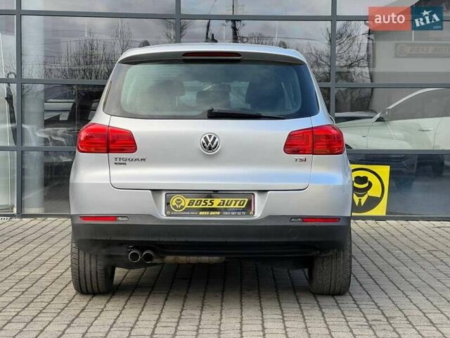 Сірий Фольксваген Тігуан, об'ємом двигуна 2 л та пробігом 196 тис. км за 13300 $, фото 5 на Automoto.ua