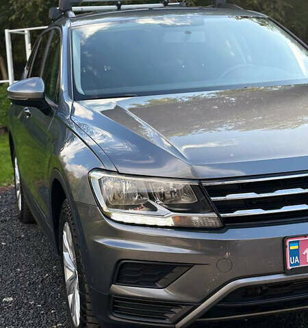 Сірий Фольксваген Тігуан, об'ємом двигуна 1.98 л та пробігом 149 тис. км за 17800 $, фото 9 на Automoto.ua