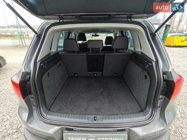 Серый Фольксваген Тигуан, объемом двигателя 1.98 л и пробегом 207 тыс. км за 13200 $, фото 28 на Automoto.ua