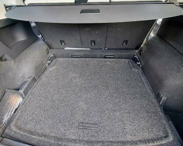 Сірий Фольксваген Тігуан, об'ємом двигуна 1.98 л та пробігом 163 тис. км за 24000 $, фото 25 на Automoto.ua