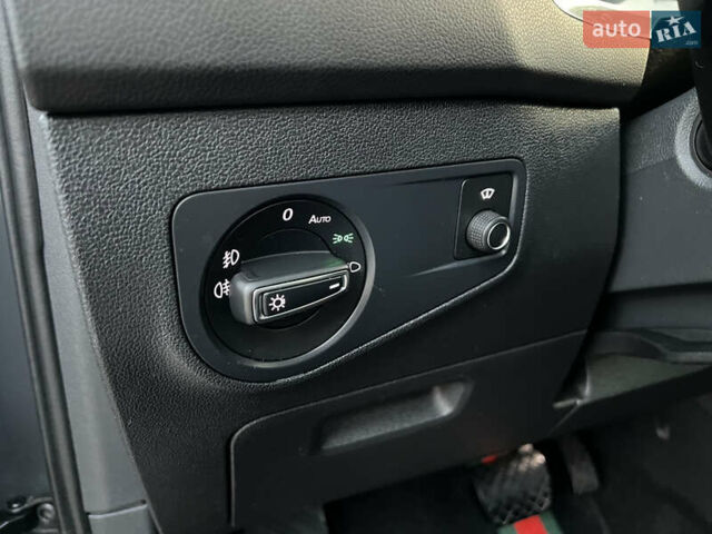 Серый Фольксваген Тигуан, объемом двигателя 1.98 л и пробегом 124 тыс. км за 26900 $, фото 26 на Automoto.ua