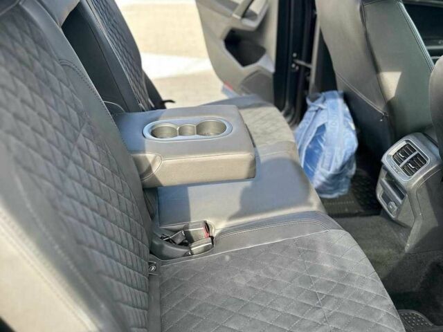 Серый Фольксваген Тигуан, объемом двигателя 2 л и пробегом 103 тыс. км за 331 $, фото 6 на Automoto.ua