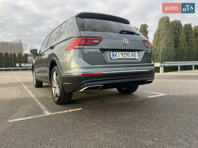 Сірий Фольксваген Тігуан, об'ємом двигуна 2 л та пробігом 175 тис. км за 19300 $, фото 4 на Automoto.ua